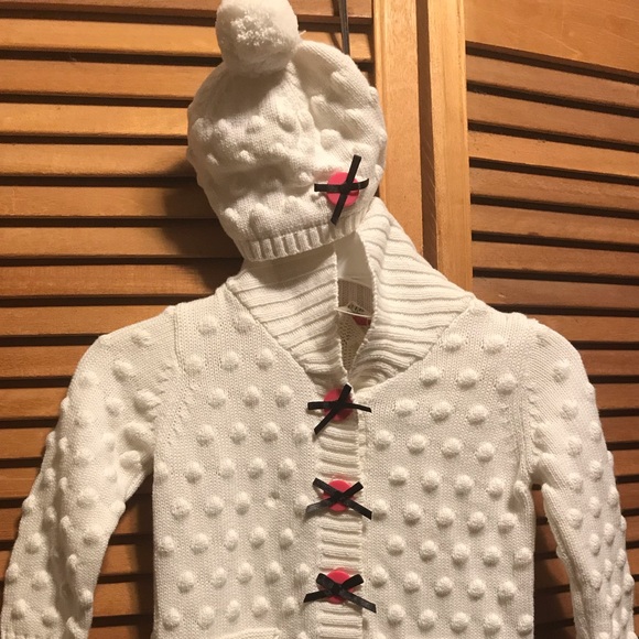 Max Studio Baby White Cardigan & Hat Set - Picture 3 of 12
